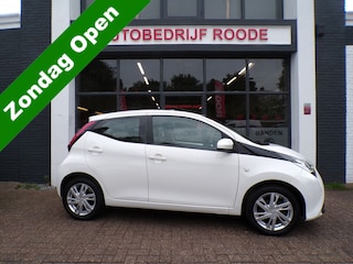 Toyota Aygo 1.0 VVT-i x-cite ultimate airco automaat LMV AIRCO NETTE STAAT