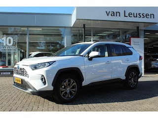 Toyota RAV4 2.5 HYBRID DYNAMIC TREKHAAK LED KEYLESS AD-CRUISE LM-VELGEN PARK-SENSOREN APPLE/ANDROID CAMERA ELEK-ACHTERKLEP