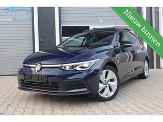 Volkswagen Golf 1.5 eTSI Pano Camera ACC Winterpakket
