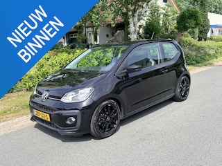Volkswagen Up 1.0 BMT high up! 75PK Automaat•Airco•Beats