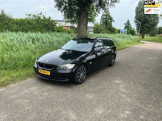 BMW 3-serie Touring 320i High Executive Automaat Airco Cruise Pdc Achter