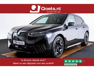 BMW iX xDrive50 High Executive 112 kWh Sportpakket - Panoramdak - Trekhaak - Warmte Comfortpakket voor/achter - Driving/Parking Assistant Professional - BMW Laserlight - Soft Close - Harman Kardon -