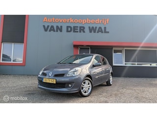 Renault Clio 1.4-16V Dynamique/ AIRCO IJSKOUD!