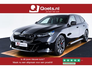 BMW i5 Touring eDrive40 M Sport Pro - Panoramadak - Parking/Driving Assistant Professional - Head up - Stoelverwarming voor/achter - Stoelventilatie - Harman Kardon - Comfort Access - Getinte Ruiten -