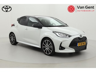 Toyota Yaris 1.5 Hybrid GR Sport | Panoramadak | Apple Carplay / Android Auto | Dodehoek detectie | JBL | Head-up display | Stoel-/stuurverwarming | Parkeersensoren voor/achter | 18 inch
