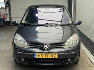 Renault Scénic 2.0-16V Business Line 7p.