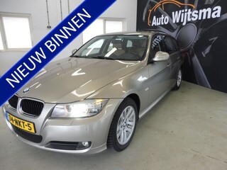 BMW 3-serie Touring 320i Business Line Leer | Navi | LMV | PDC achter | CPV | Cruise