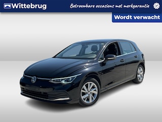 Volkswagen Golf 1.4 eHybrid 204pk Style DSG Automaat / Navigatie / LM 16 inch / Parkeersensoren / Digital cockpit Pro / Full LED