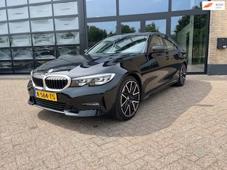 BMW 320i High Executive, Automaat, Dealer Onderhouden