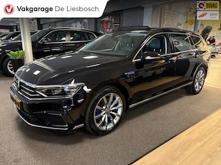 Volkswagen Passat Variant 1.4 TSI PHEV GTE Business / Leder / Panorama-dak / head-up / 360camera