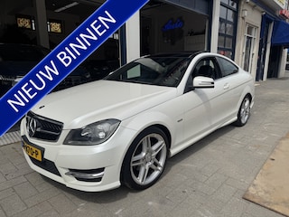 Mercedes-Benz Coupé 180 Ambition AMG/PANORAMA/LEDER