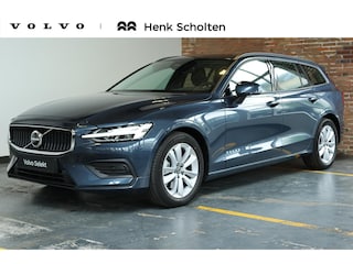 Volvo V60 B4 Essential Edition | Stoelverwarming | Stuurwielverwarming | Parkeersensoren voor + achter | Parkeercamera | BLIS | Lederen Bekleding | Pilot Assist | Google Infotainment