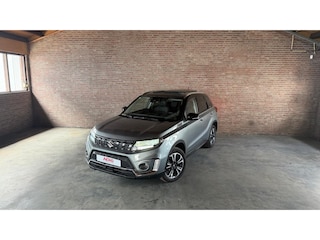 Suzuki Vitara 1.4 Boosterjet Style Smart Hybrid AllGrip Pano / Half-Leder / Trekhaak / Camera