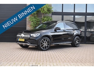 Mercedes-Benz GLC 300e 4MATIC Premium Plus AMG Line Pano Camera Sfeer verlichting