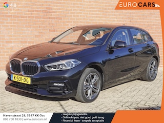 BMW 118i Executive Edition Navigatie Apple Carplay/Android Auto Adaptive Cruise Control Parkeersensoren Full LED Virtual Cockpit Climate Control