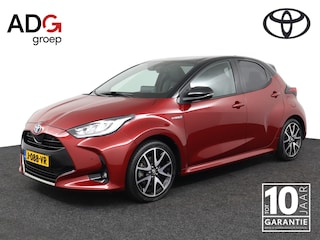 Toyota Yaris 1.5 Hybrid Executive | Trekhaak | Navigatie | Stoelbverwarming |