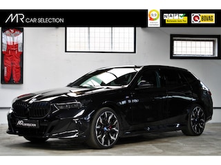 BMW 5-serie Touring 530e xDrive | M Sport Pro | Panoramadak | Shadow Line | Trekhaak | Bowers & Wilkins | Dealer onderhouden | BTW |