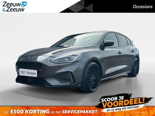 Ford Focus 2.3 EcoBoost ST-3 | 280 PK | Launch control | Recaro stoelen | 19" inch lichtmetalen velgen | Navigatie | Parkeersensor voor en achter | Achteruitrijcamera | Bang & Olufsen audio | Stoelverwarming | Voorruitverwarming | Draadloos opladen mobiel | Cruise control | 12 maanden garantie! |