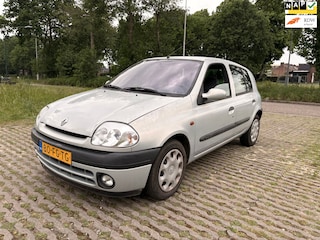 Renault Clio 1.6 RXE - automaat - nap - airco - nieuwe apk tot 06-2027