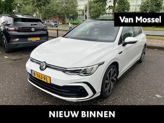 Volkswagen Golf 1.5 eTSI R-Line | 150 PK | Automaat | Panorama Schuif-Kantel Dak | Stoel en Stuurverwarming | Apple Carplay / Android Auto