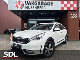 Kia Niro 1.6 GDi DynamicLine // NAVI + CARPLAY // CAMERA // HALF-LEDER // STOEL + STUURWIELVERWARMING
