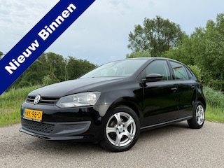Volkswagen Polo 1.2 TSI Comfortline Automaat / Apple CarPlay & Android Auto / Airco / 15" Velgen + 4S Banden / Elektrisch pakket /