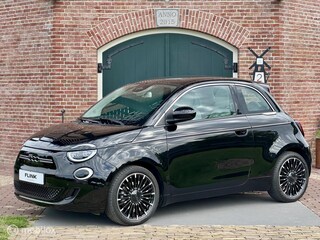 Fiat 500 La Prima 42 kWh Panorama dak|Led|leder|Carplay|Luxe uitvoering