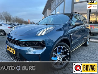 Lynk & Co 01 1.5 | Plug in Hybride | Panorama | Camera | Automaat | Navi | Carplay | Stoelverwarming | Blind spot | Sfeerverl |
