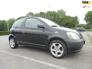 Toyota Yaris 1.0-16V VVT-i YORIN