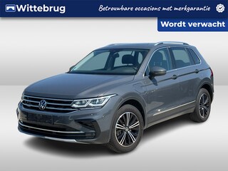 Volkswagen Tiguan 1.4 TSI eHybrid 245pk Elegance DSG Automaat / Panorama schuifdak / Navigatie / LM 18 inch / Camera / Trekhaak