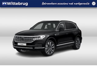 Volkswagen Touareg 3.0 TSi eHybrid 381pk 4MOTION Elegance Automaat / Panoramadak / Luchtvering / Leder / 360 Camera / LM 21 inch / Navigatie Premium / Trekhaak inklapbaar