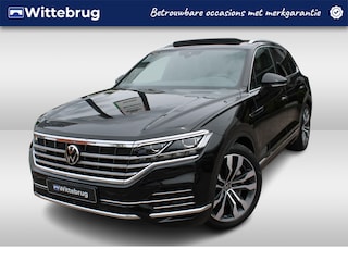 Volkswagen Touareg 3.0 TSi eHybrid 381pk 4MOTION Elegance Automaat / Panoramadak / Luchtvering / Leder / 360 Camera / LM 21 inch / Navigatie Premium / Trekhaak inklapbaar