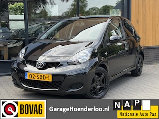 Toyota Aygo 1.0-12V Comfort Navigator Black Edition