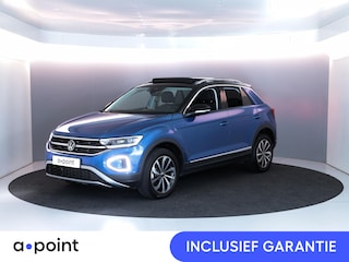 Volkswagen T-Roc 1.5 TSI Style 150 pk Automaat (DSG) | Verlengde garantie | Navigatie | Panoramadak | Parkeersensoren (Park assist) | Achteruitrijcamera | Stoelverwarming |