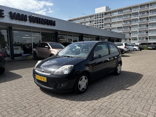 Ford Fiesta 1.6-16V Ghia Automaat Nap