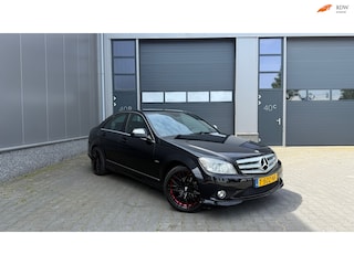 Mercedes-Benz C200 Avantgarde Stoelverwarming 18'' Lage KM