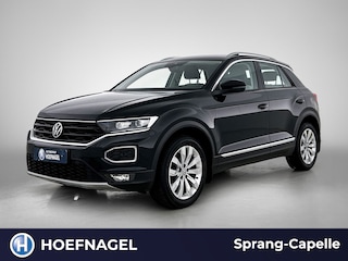 Volkswagen T-Roc 1.5 TSI Sport | Trekhaak | Camera | CarPlay | Stoel-/Stuuverwarming | Adaptive Cruise |