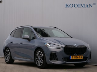 BMW 2-serie Tourer 136pk M-Sport Automaat 218i Trekhaak / 18 Inch / camera
