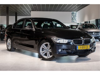 BMW 320i Executive Sport Line Pack|Bi-Xenon|17''|Cruise|Clima|PDC|Aut8