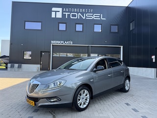 Lancia Delta 1.4-16V Argento / Climate / Trekhaak / Cruise / 16" Inch LMV