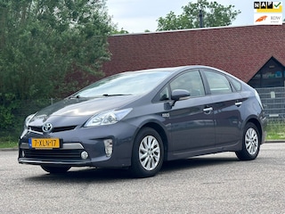 Toyota Prius 1.8 Plug-in Aspiration Automaat*Achteruit camera*Navigatie*Trekhaak*Dealer onderhouden*Cruise*Clima*LM velgen*