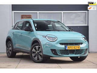 Fiat 600 1.2 Hybrid Urban CAMERA/17" VELGEN/VERWARMDE VOORSTOELEN