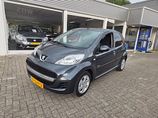 Peugeot 107 1.0-12v Sportium