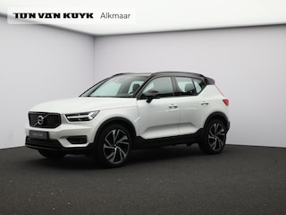 Volvo XC40 2.0 T5 AWD R-Design Intro Edition / Trekhaak / Stoel- + stuurwielverwarming / Pilot Assist / Achteruitrijcamera / Harman Kardon Audio / 20"