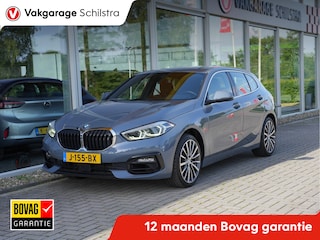 BMW 118i Executive Edition DAB | Leer | sportstoelen | Apple/Android Auto