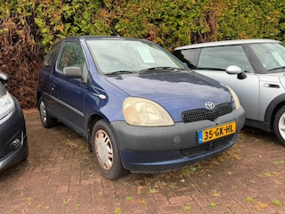 Toyota Yaris 1.0-16V VVT-I Terra 68pk. Airco/Radio/CD/APK 11-04-2027