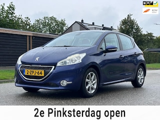 Peugeot 208 1.2 VTi Allure 5DR*Navigatie*Pano*Stoelverwarming*Cruise*Airco*LM velgen*Parkeersensoren*APK*