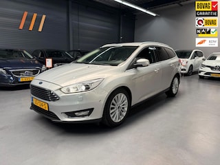 Ford Focus Wagon 1.5 Titanium CAMERA KEYLESS LED AUTOPARK NAP NL AUTO