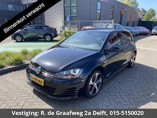 Volkswagen Golf 2.0 TSI GTI Performance