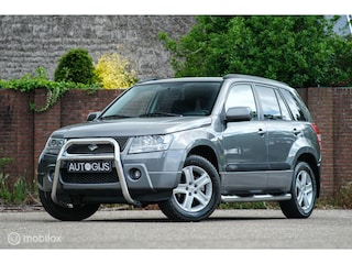 Suzuki Grand Vitara 2.0-16V High Executive 4x4 | Trekhaak | Leder | Navigatie | 1850 kg trekgewicht | zeer nette auto | rijklaar |